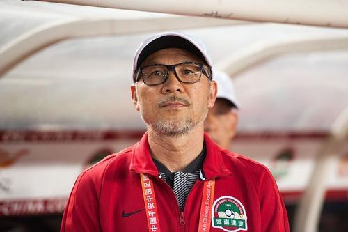 河南建业全力以赴夺冠希望渺茫，亚冠之旅何去何从