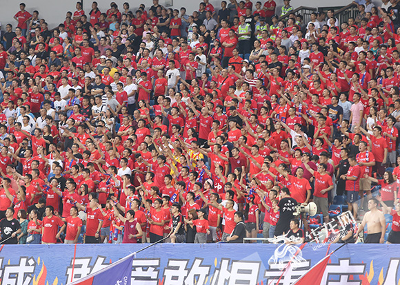 爱体育官网-重庆斯威遭遇连败，敬请期待球队反弹