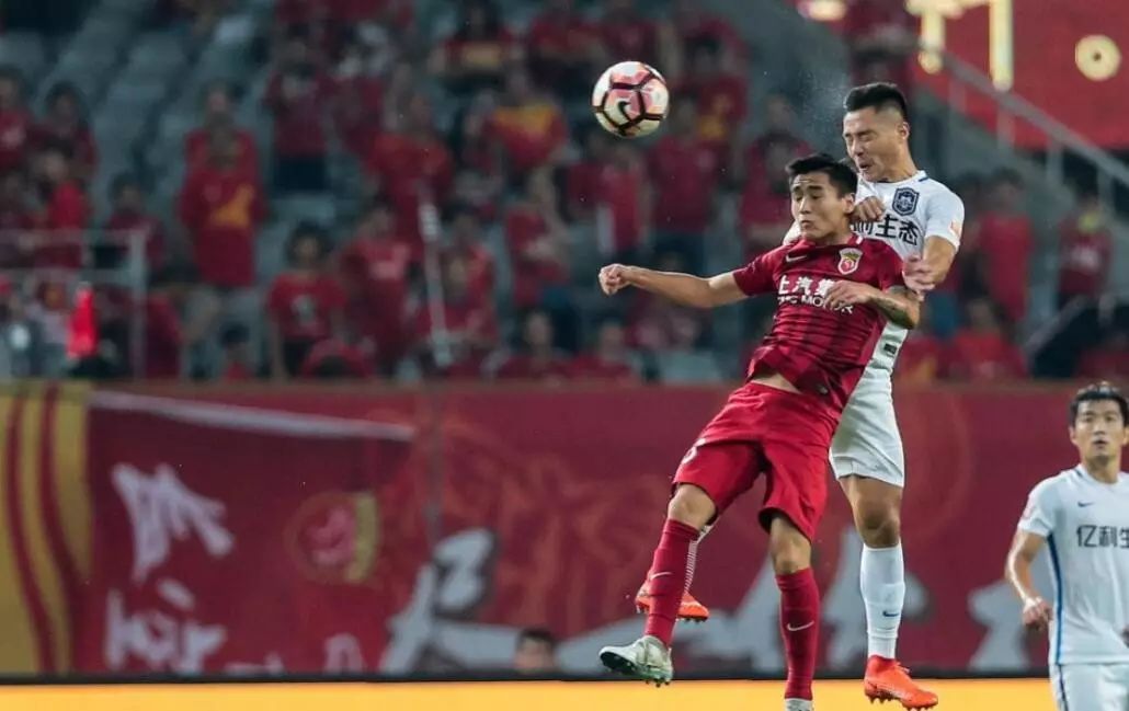 天津亿利主场扳回劣势，球迷心情大振