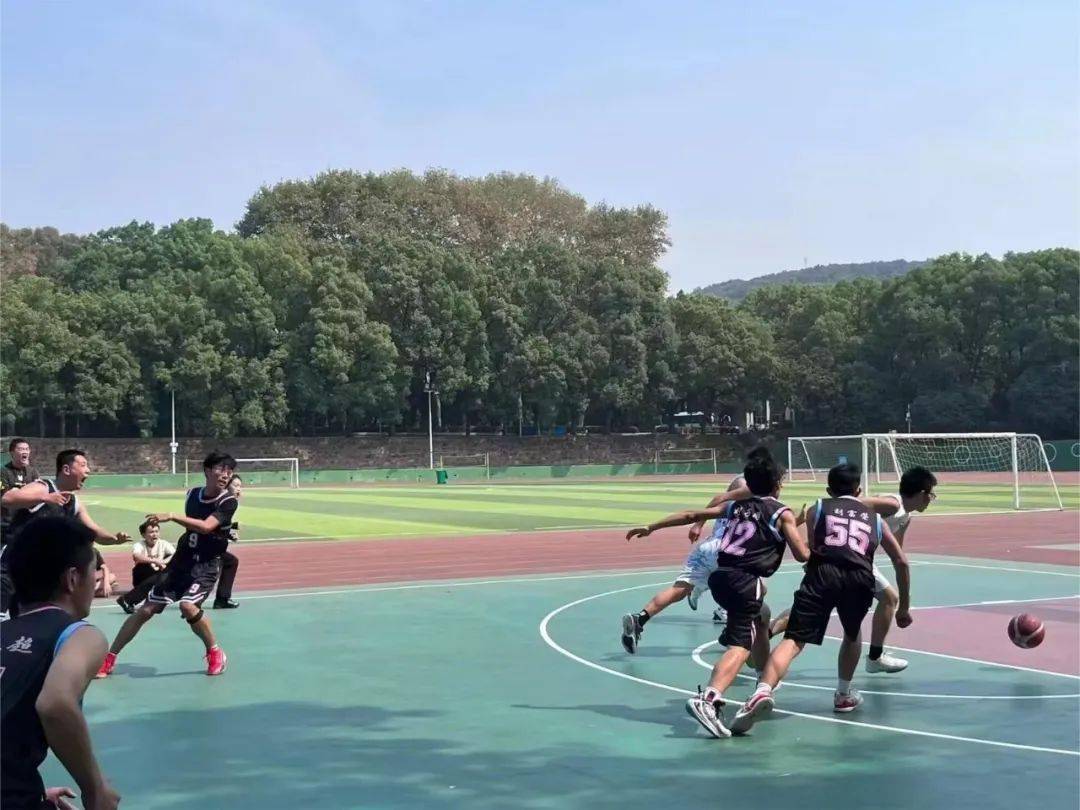 青海壮志凌云，斩获胜利取得比赛胜利