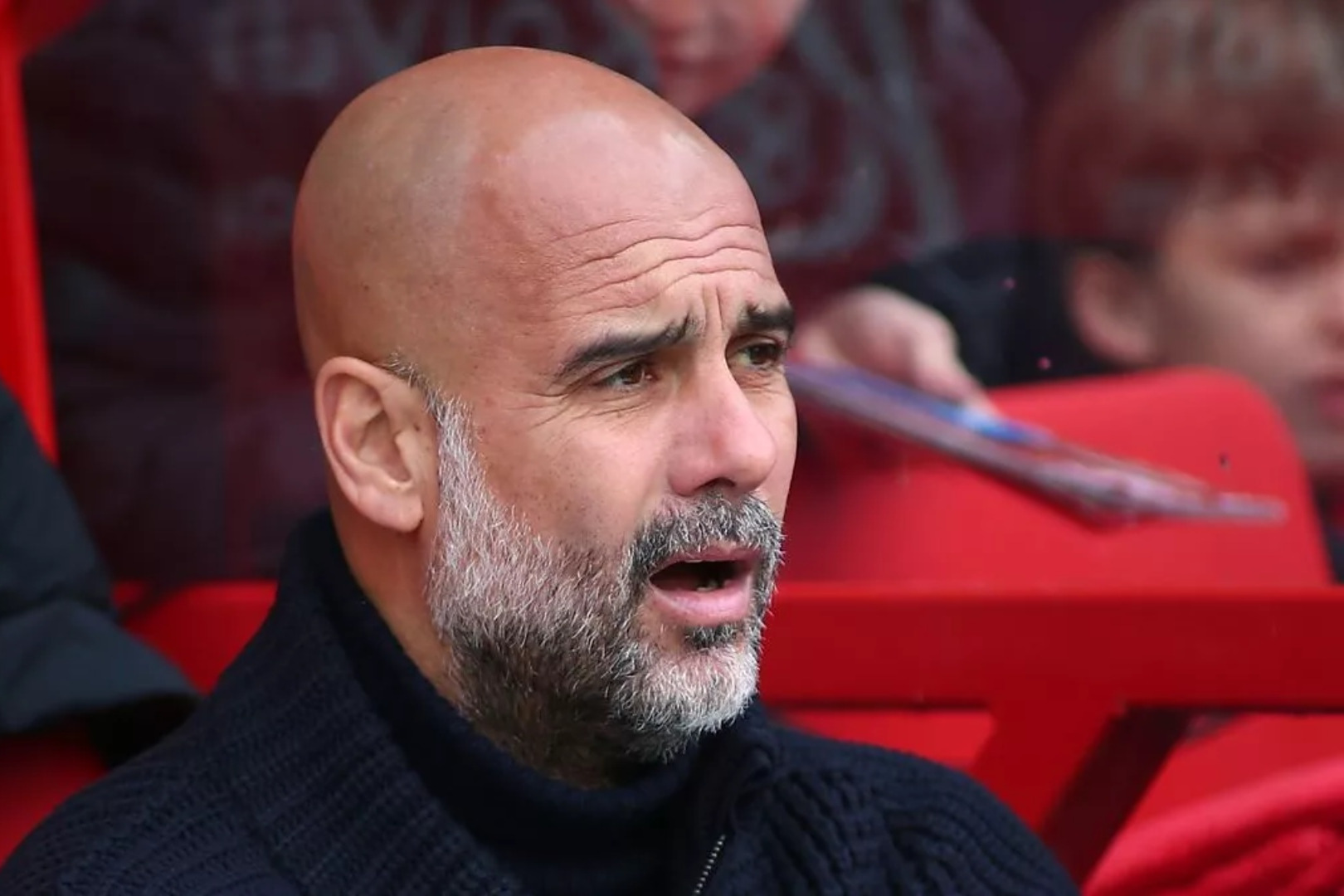 阿森纳主帅公开批评球员表现，气氛紧张