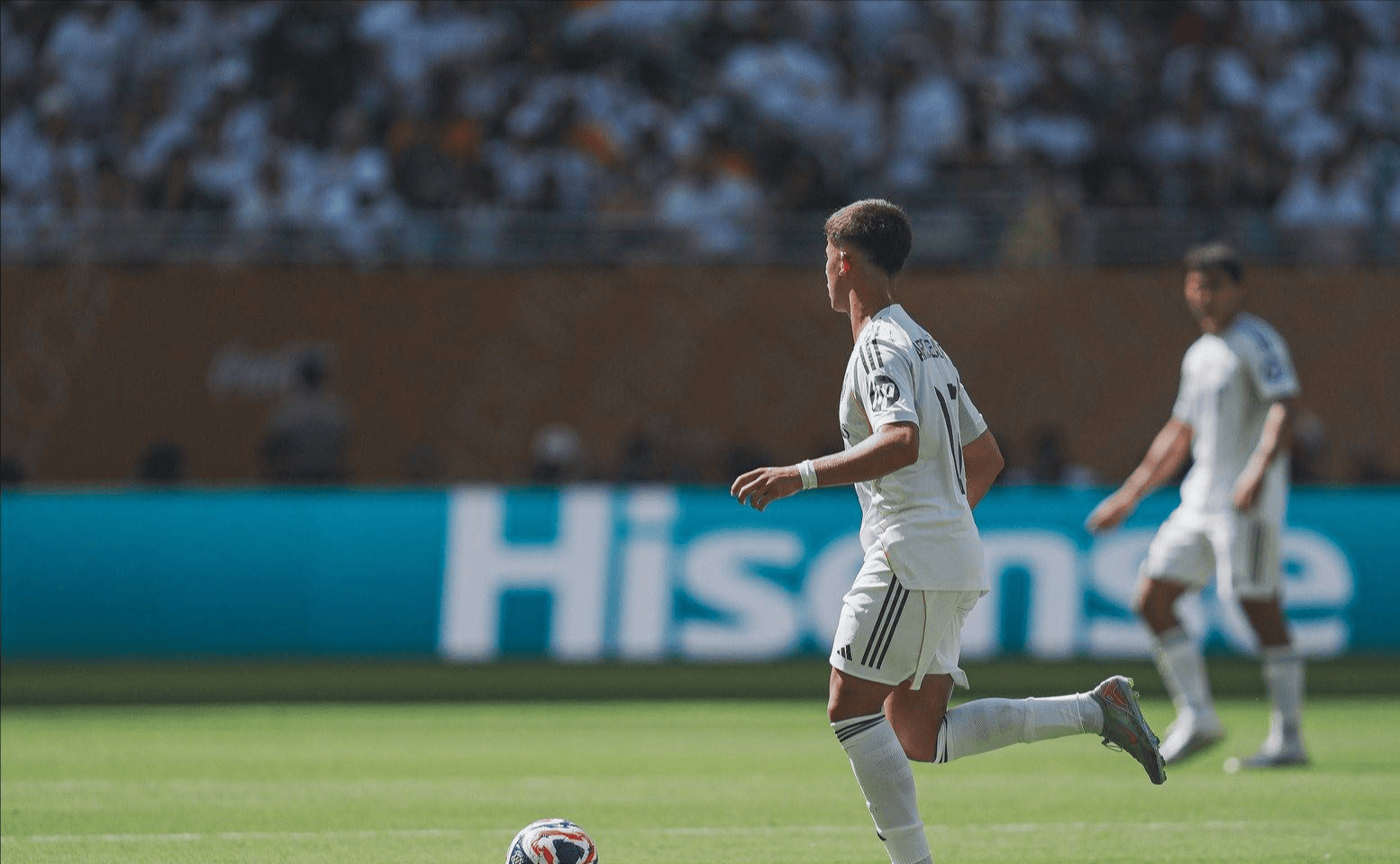 萨尔茨堡主场告捷，小组赛成功晋级