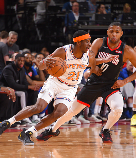 球队方阵严密，轻取重要比赛