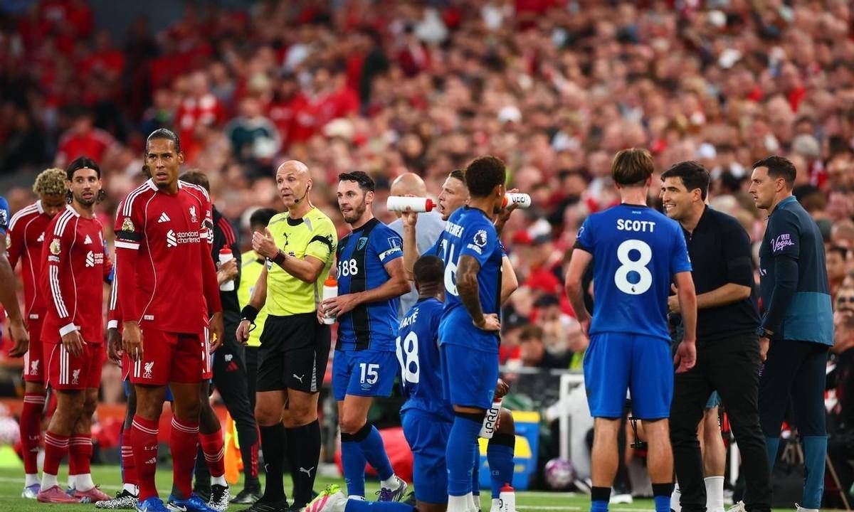 爱体育-美洲足球热潮席卷，球员赛场碰撞