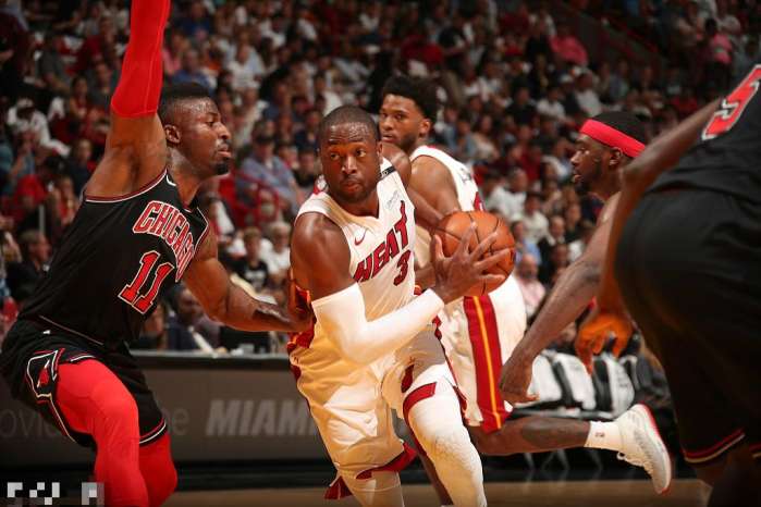 爱体育-火箭不敌魔术，理查德森砍下25分