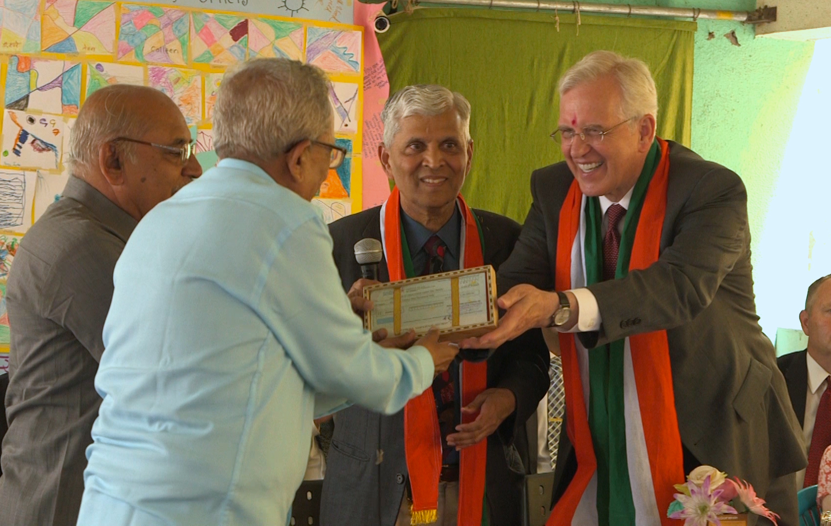 爱体育官方网站-印度篮球锦标赛迎来颁奖仪式