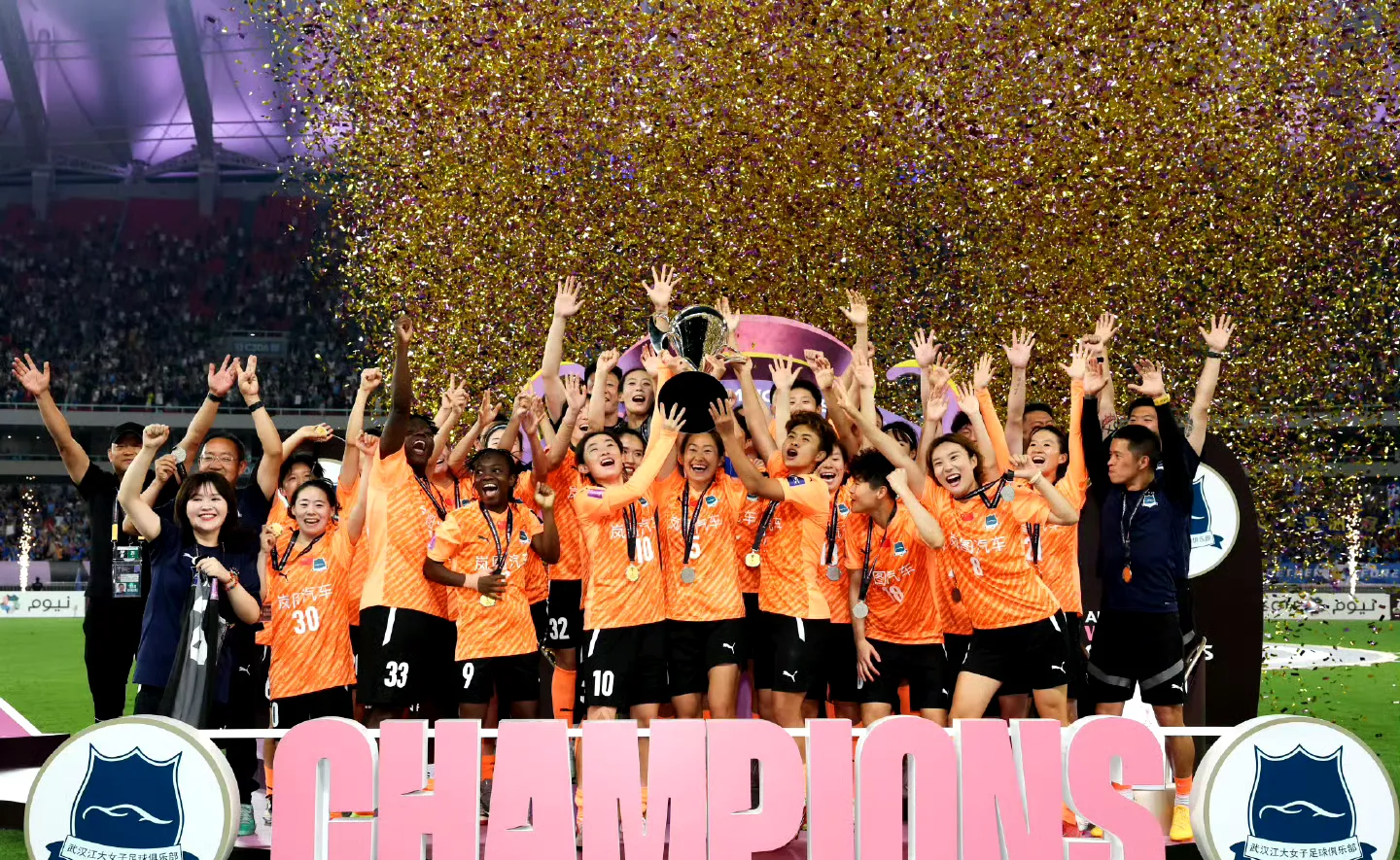 热那亚逆转取胜，擦亮球队荣耀