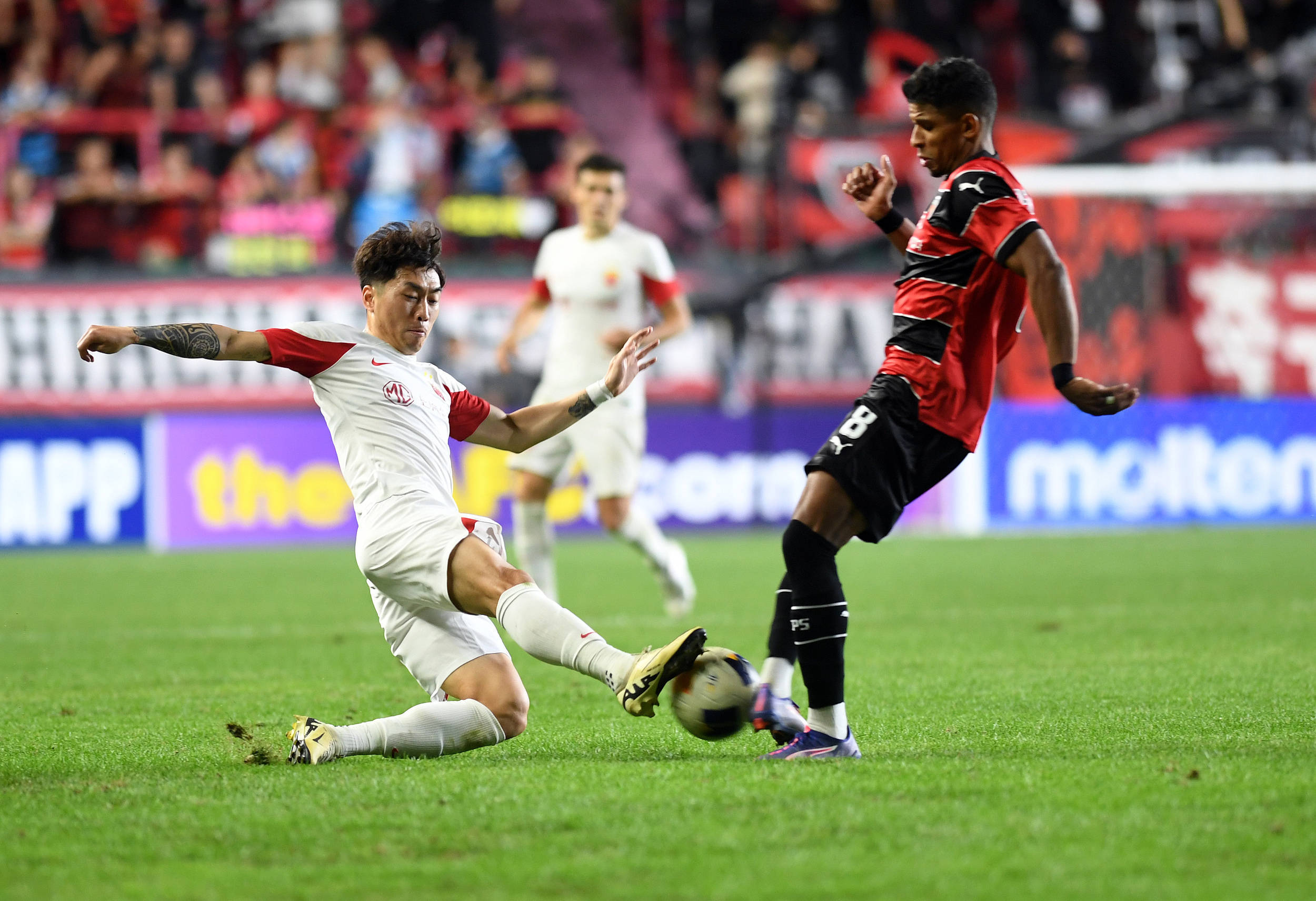 爱体育官方网站-中超比赛上演精彩大战