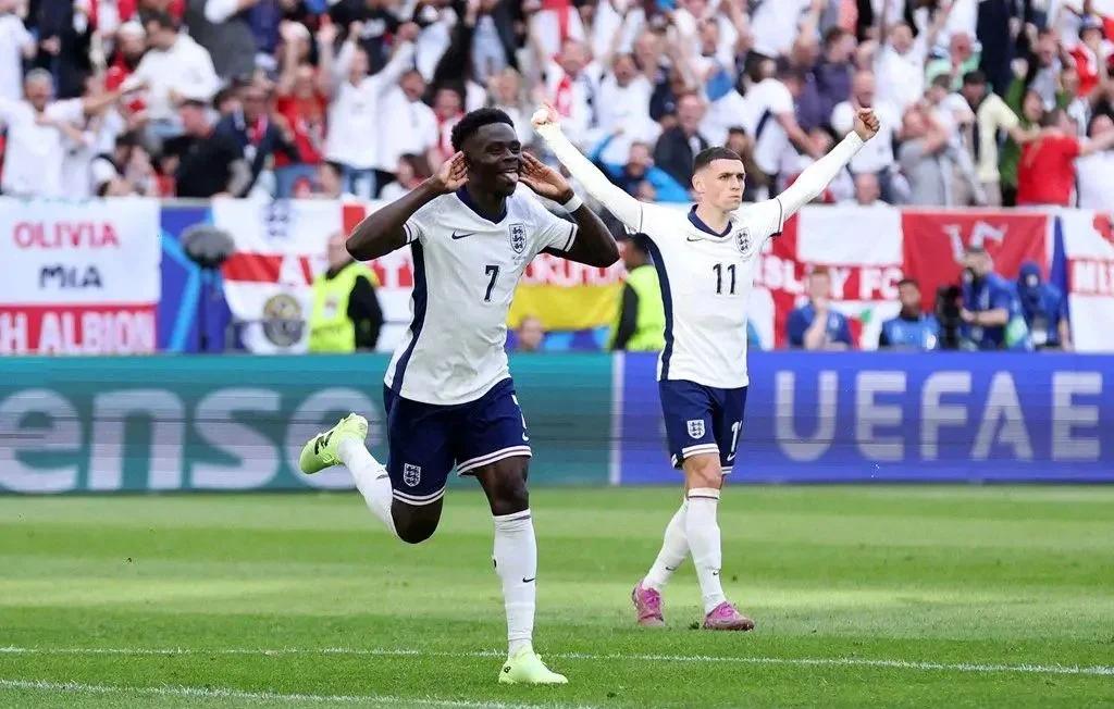 荷兰队成功晋级，刷新欧洲杯记录