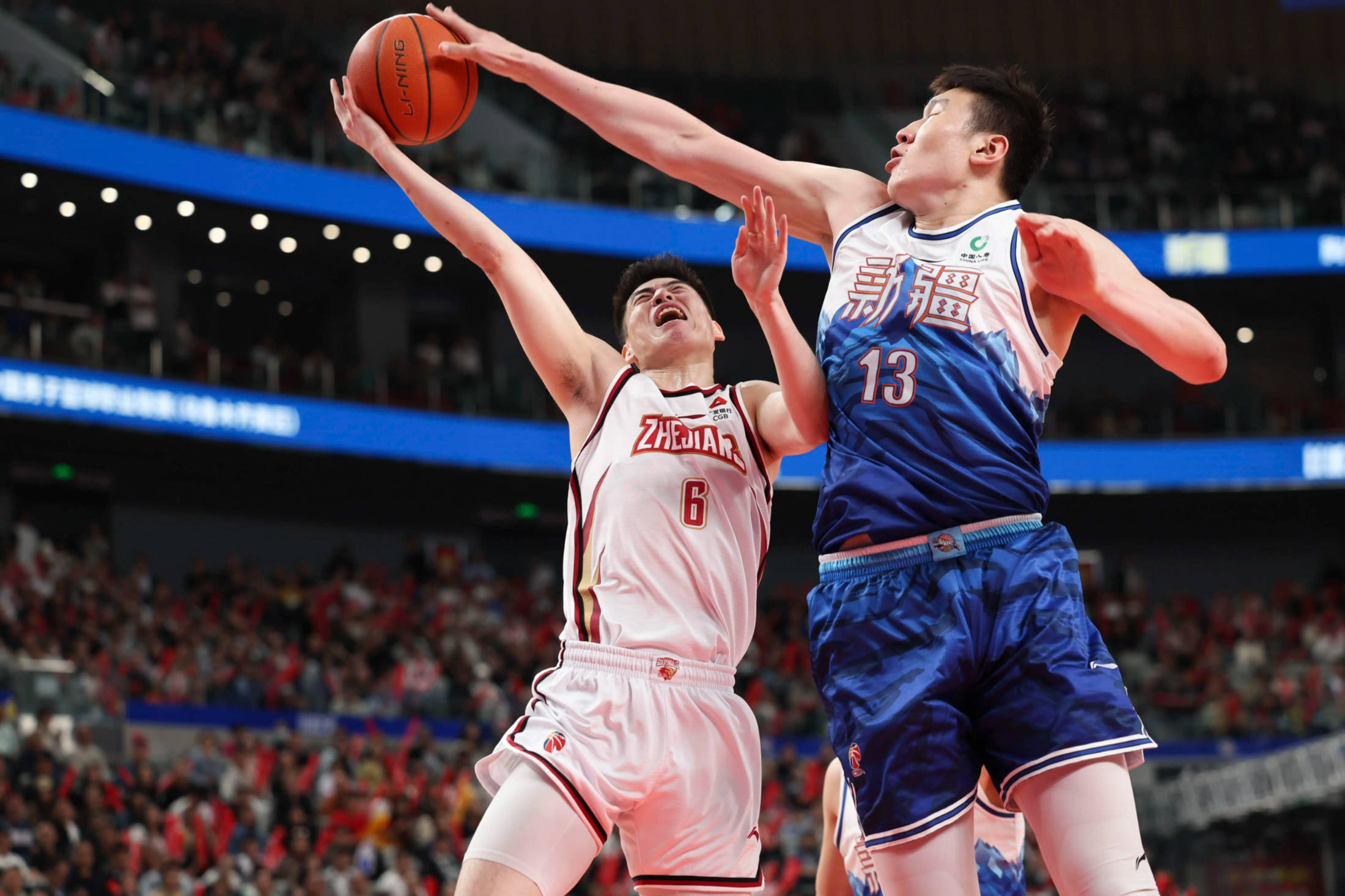 黑龙江男篮成功击败对手,展现出色竞技状态 黑龙江男篮成功击败对手,展现出色竞技状态