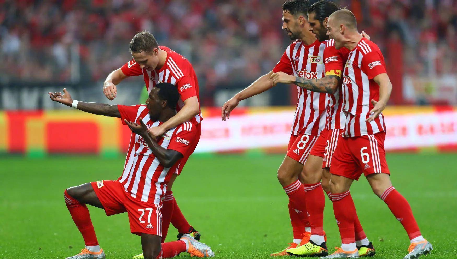 卡利亚里主场平局,积分榜上略显颓势 卡利亚里主场平局,积分榜上略显颓势