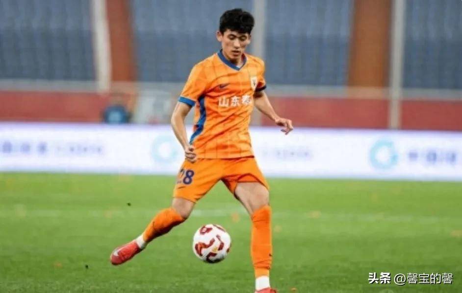 摩擦不断！两队球员博弈火爆，胜利在望