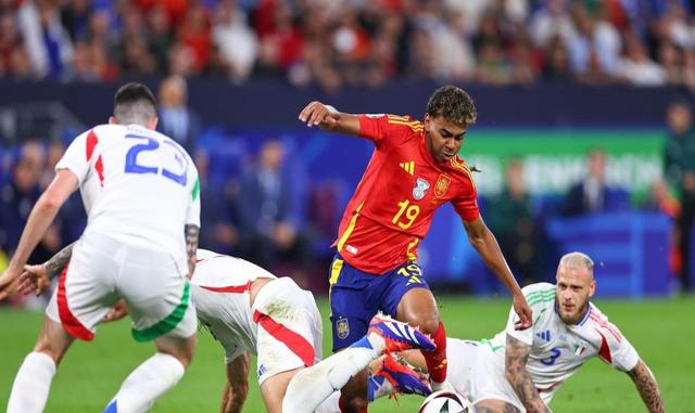 爱体育官网-意大利主场战胜西班牙队晋级半决赛