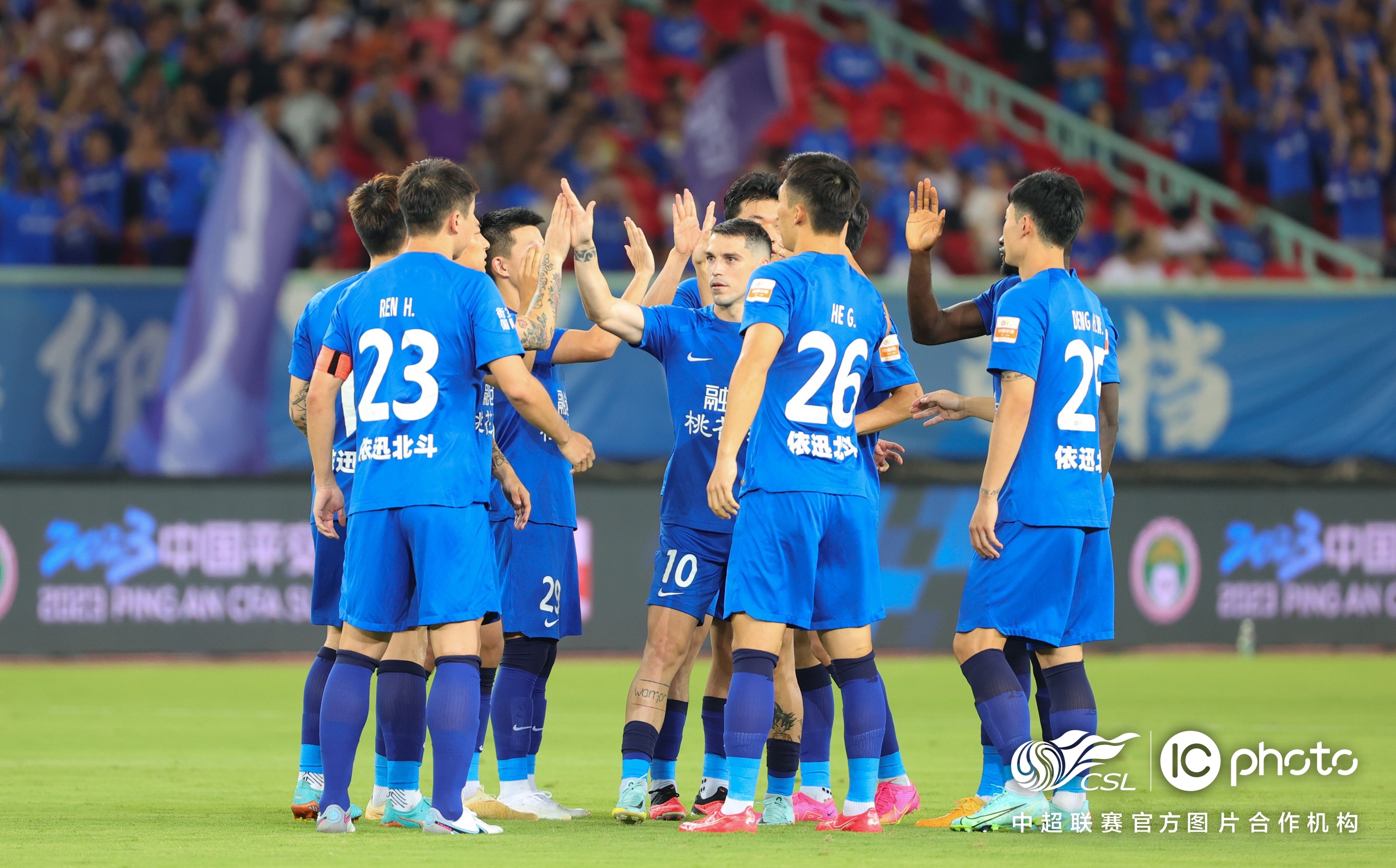 太阳新秀闪耀，帮助球队收获胜利