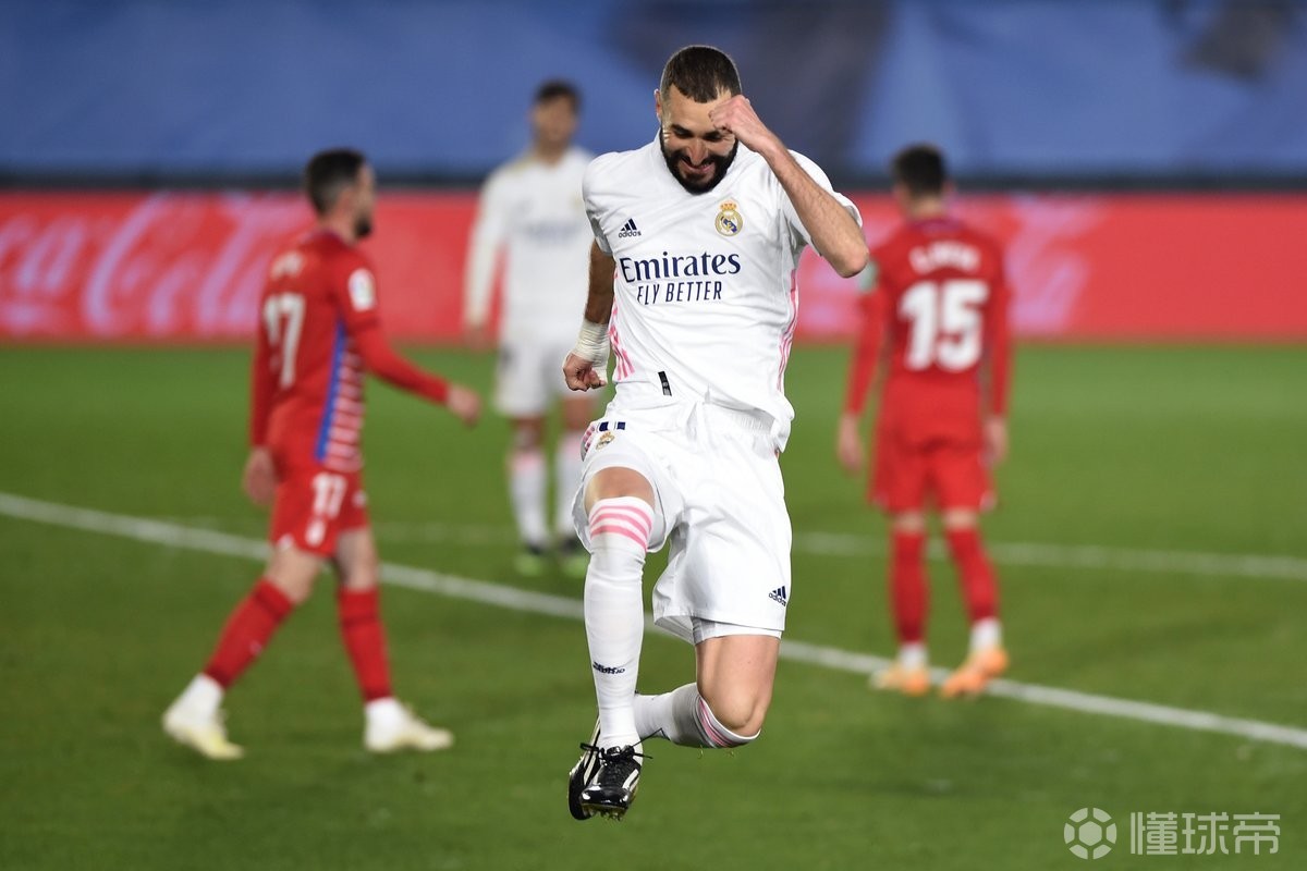 爱体育-格拉纳达实现逆转，奥萨苏萨锁定胜局！