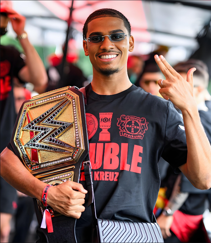 勒沃库森客场逆袭，三连胜展现实力