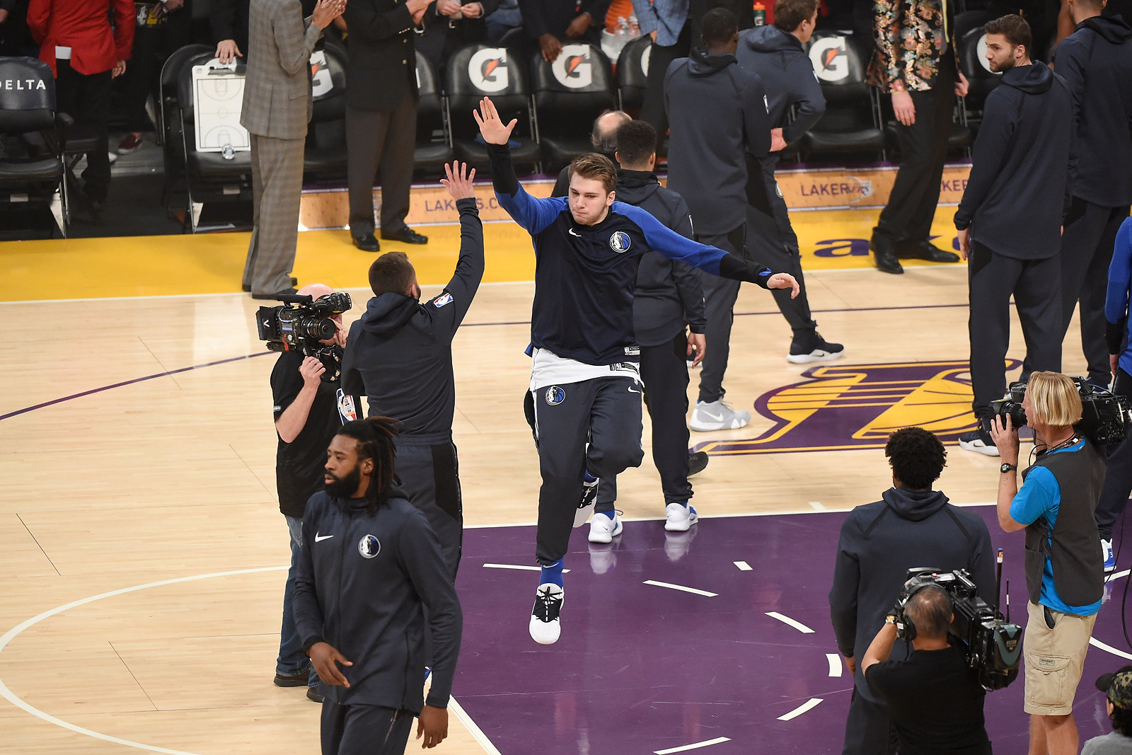 爱体育官网-重庆斯威客场不敌山东鲁能，呈现低迷状态