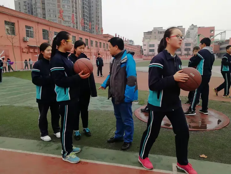 爱体育-比赛日程：球队精神百倍，赢得信心满满