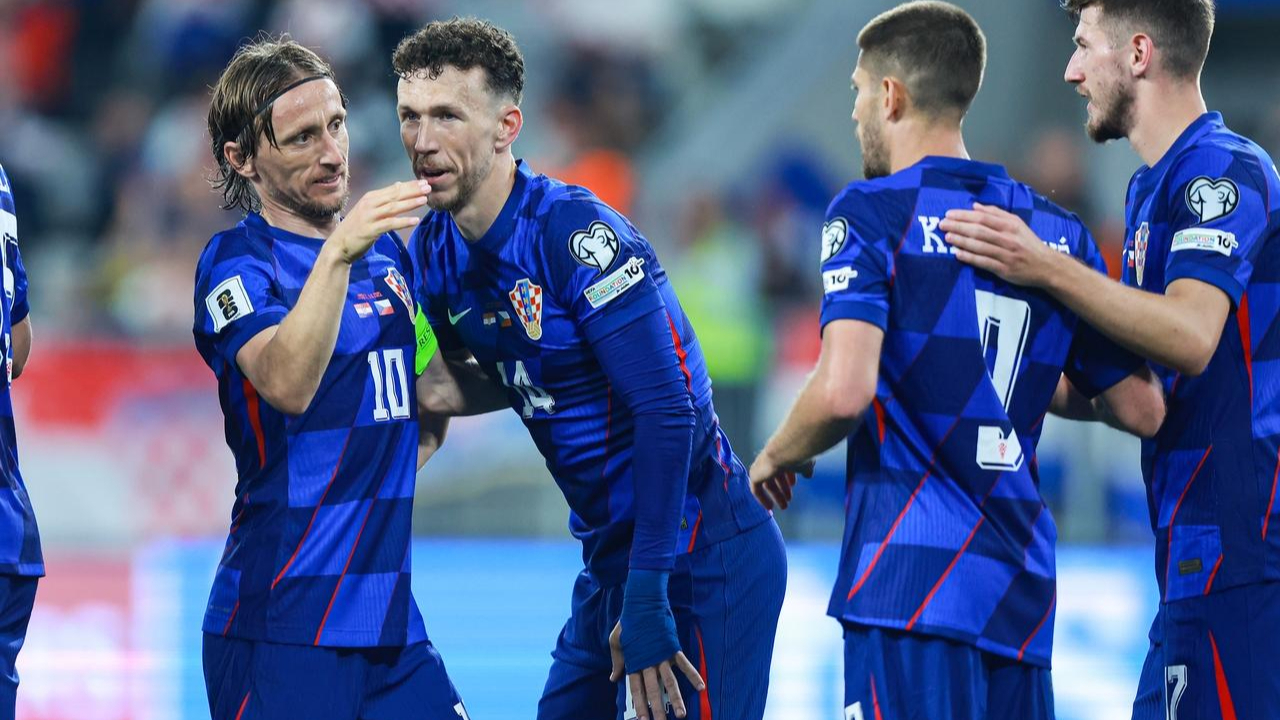 克罗地亚对阵捷克，双方实力相当