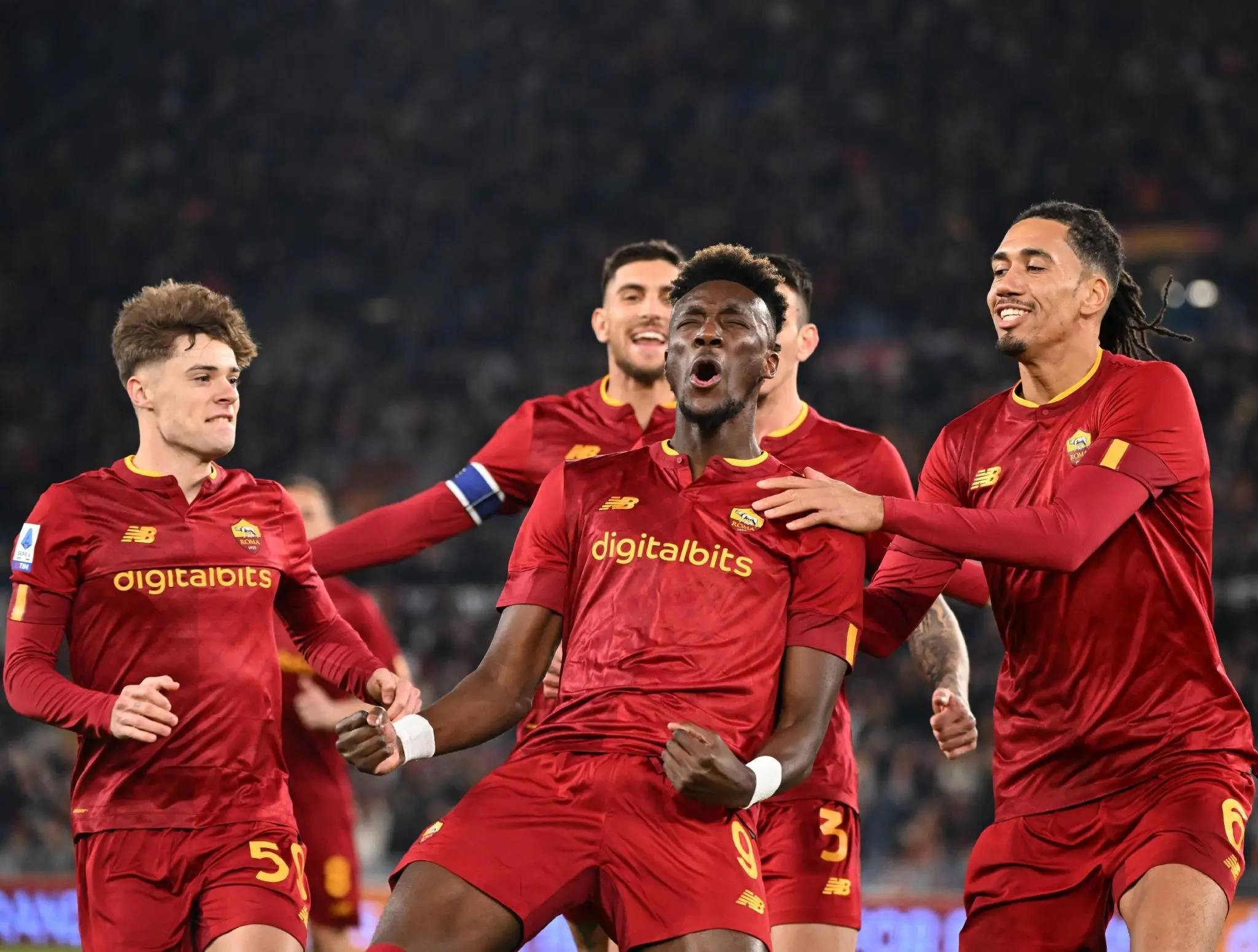 爱体育官方网站-佛罗伦萨面对困境，球队需团结一心应对