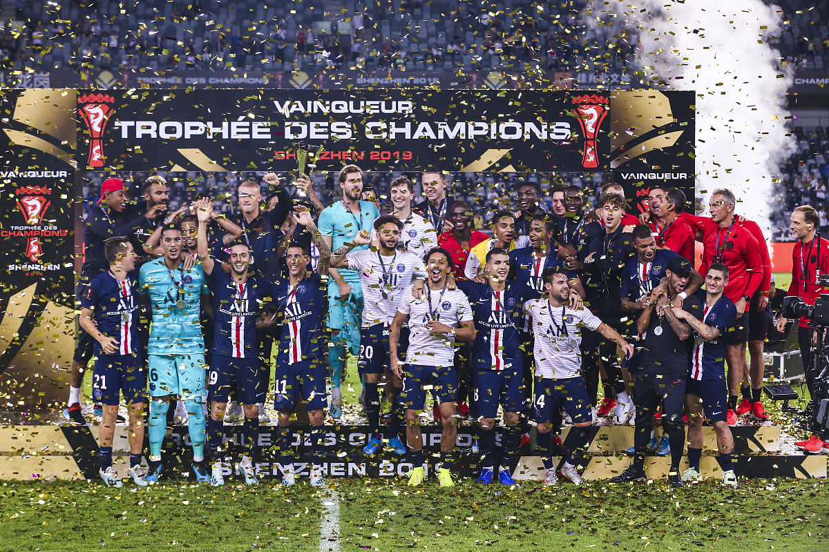 足球联赛纷争不断,对决精彩继续 足球联赛纷争不断,对决精彩继续