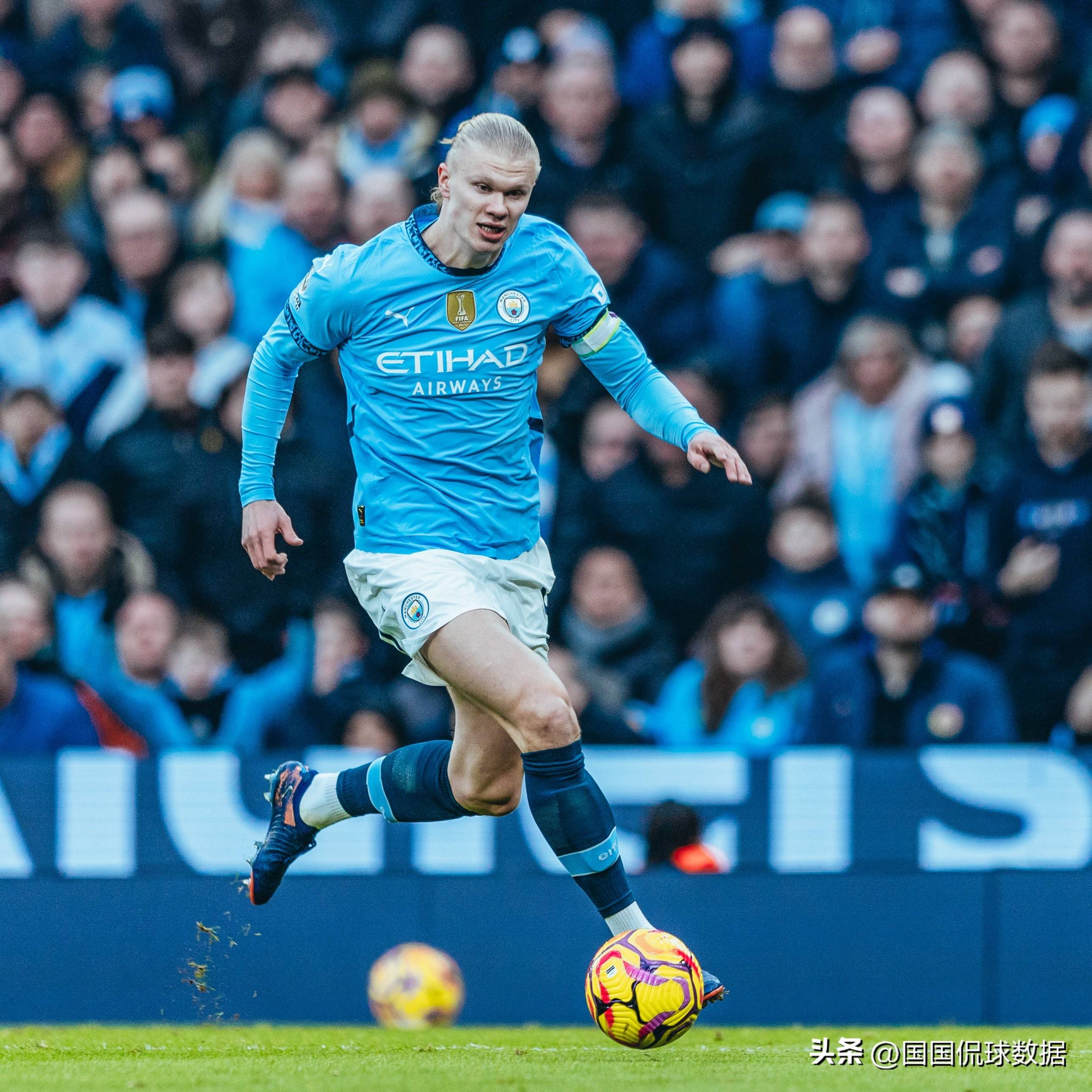 利物浦主场大胜曼城，晋级决赛