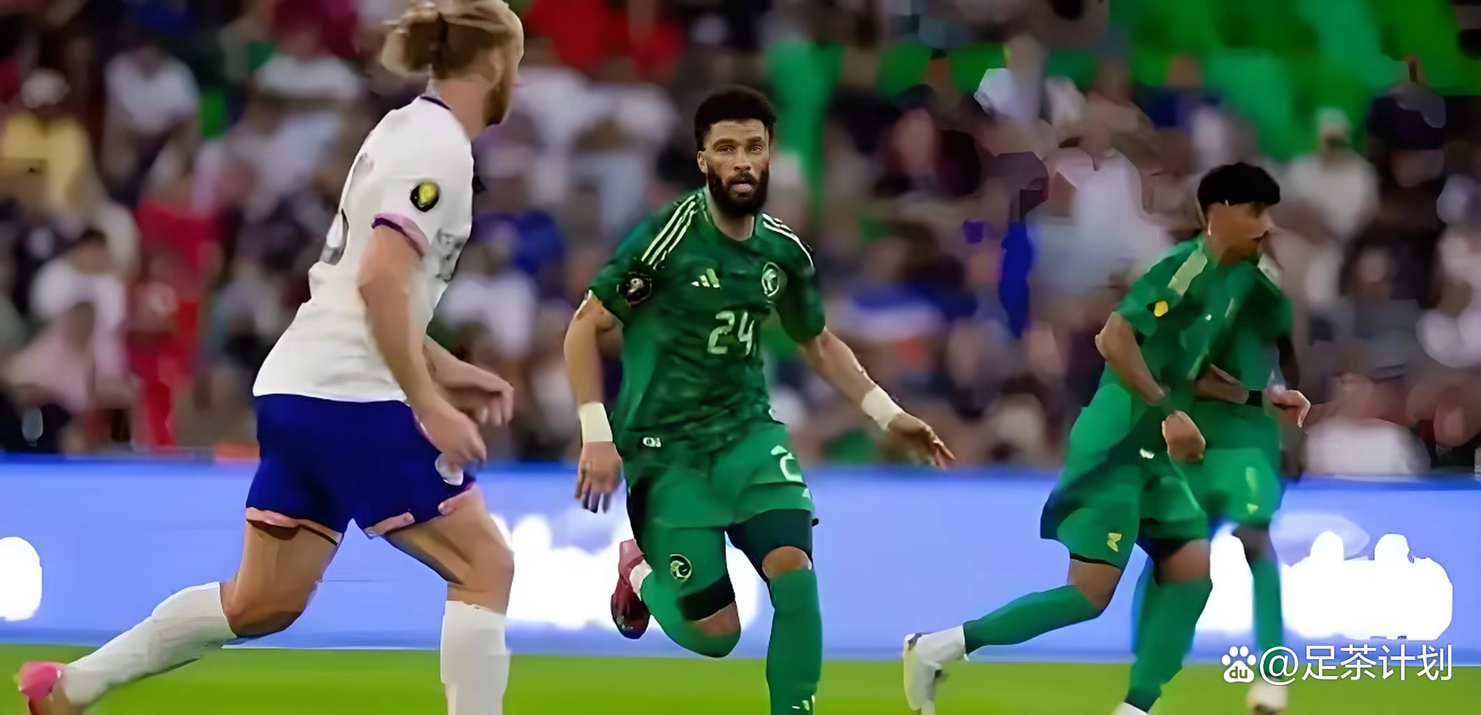 爱体育官方网站-墨西哥球队在比赛中大放异彩